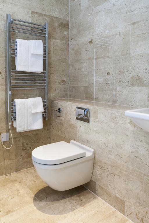 The Borough Lancaster Hotel Phòng bức ảnh